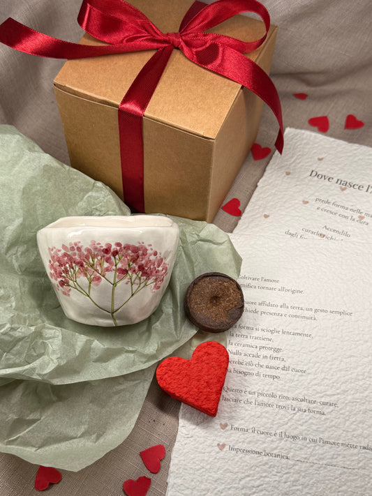 Kit Coltiva l’amore - vasetto + forma piantabile